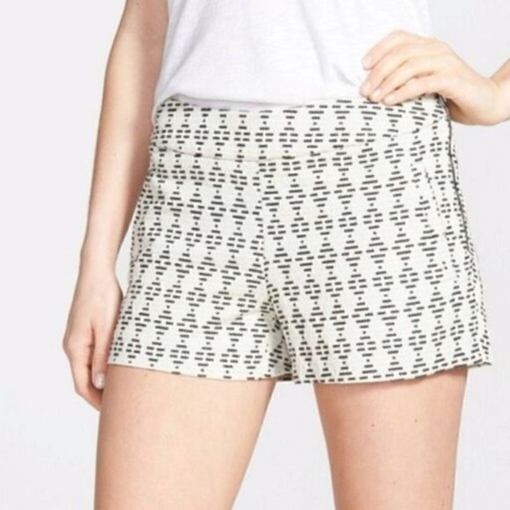 Kensie cream and black patterned lined shorts SZ XL